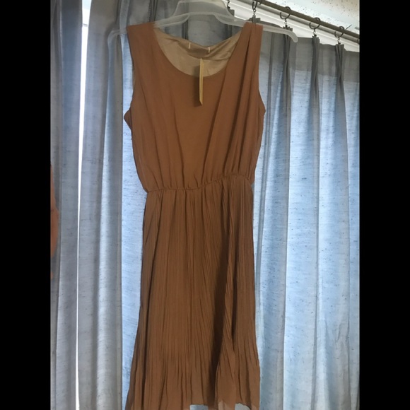 Women’s dress - Picture 1 of 1